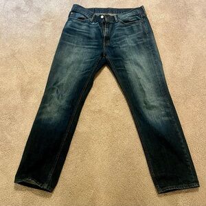 Levi's Men's 541 Athletic Fit Mid-Dark Blue Jeans 35x32 leg style 540196